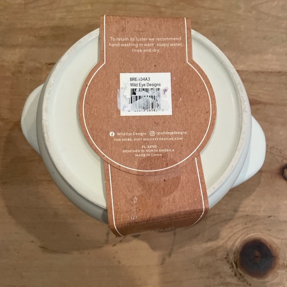 NWT Wild Eye Designs Eat Drink & Brie Merry stoneware serving whimsical gift - Picture 2 of 3